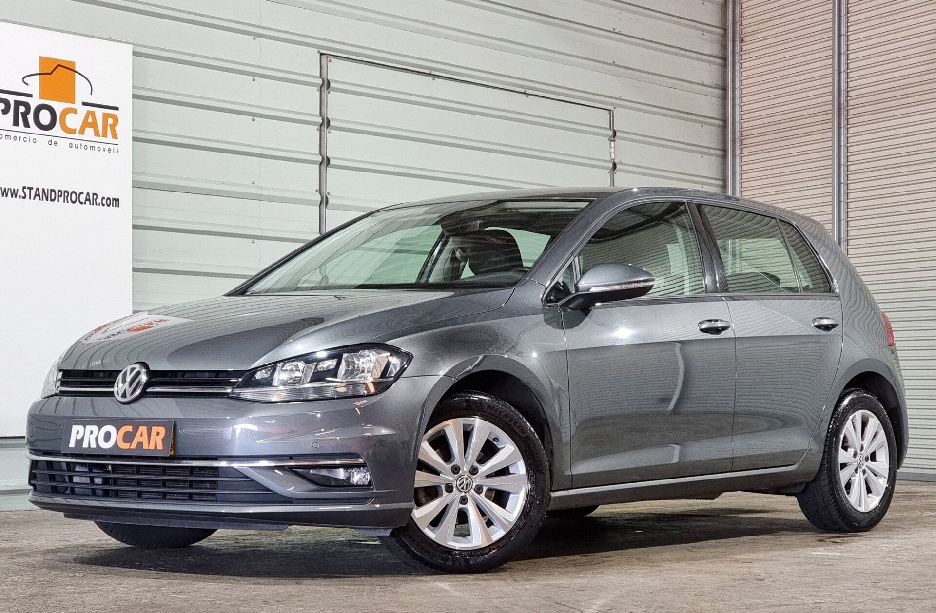 VOLKSWAGEN Golf 1.0 TSI Confortline