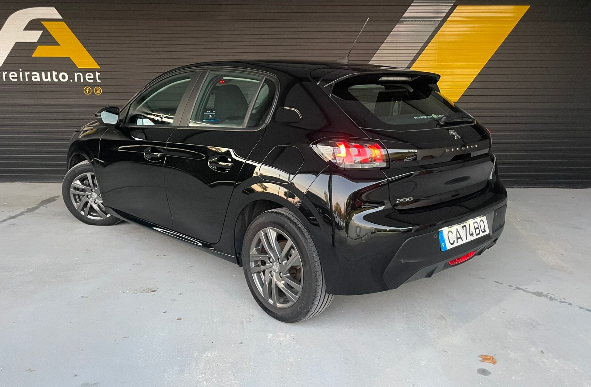 PEUGEOT 208 1.2 PureTech Active Pack