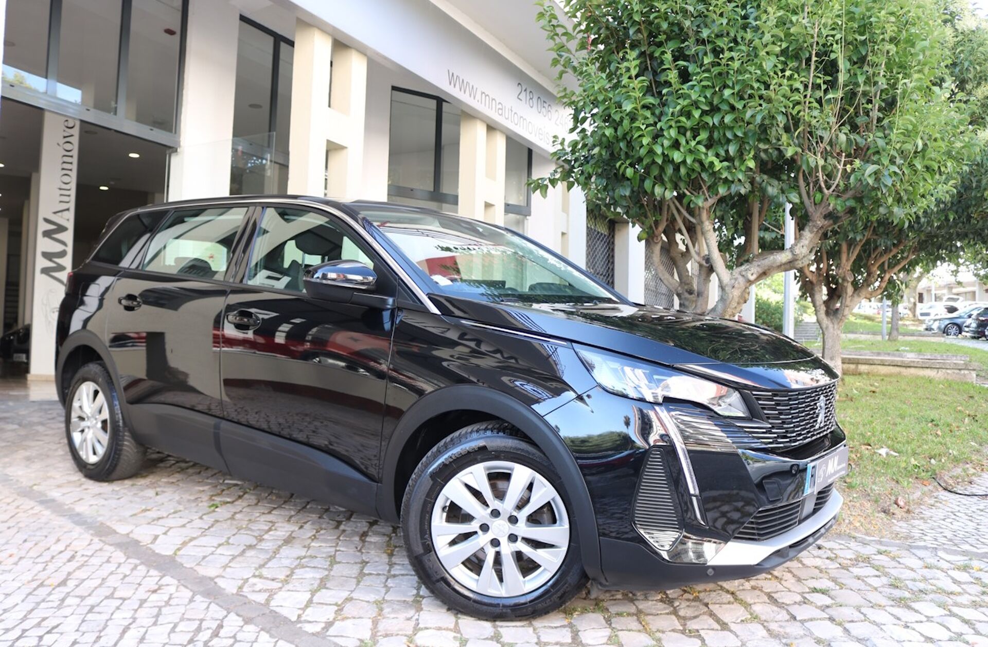 PEUGEOT 5008 1.5 BlueHDi Active Pack