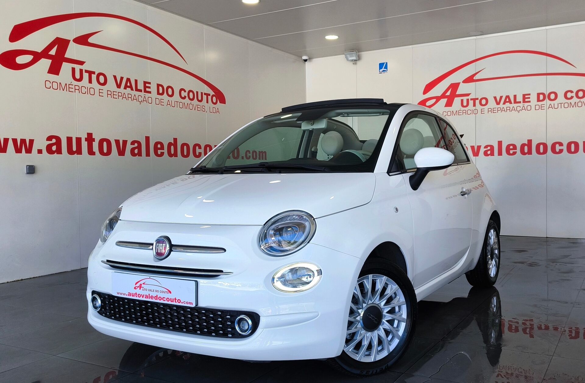 FIAT 500 C 1.0 Hybrid Lounge