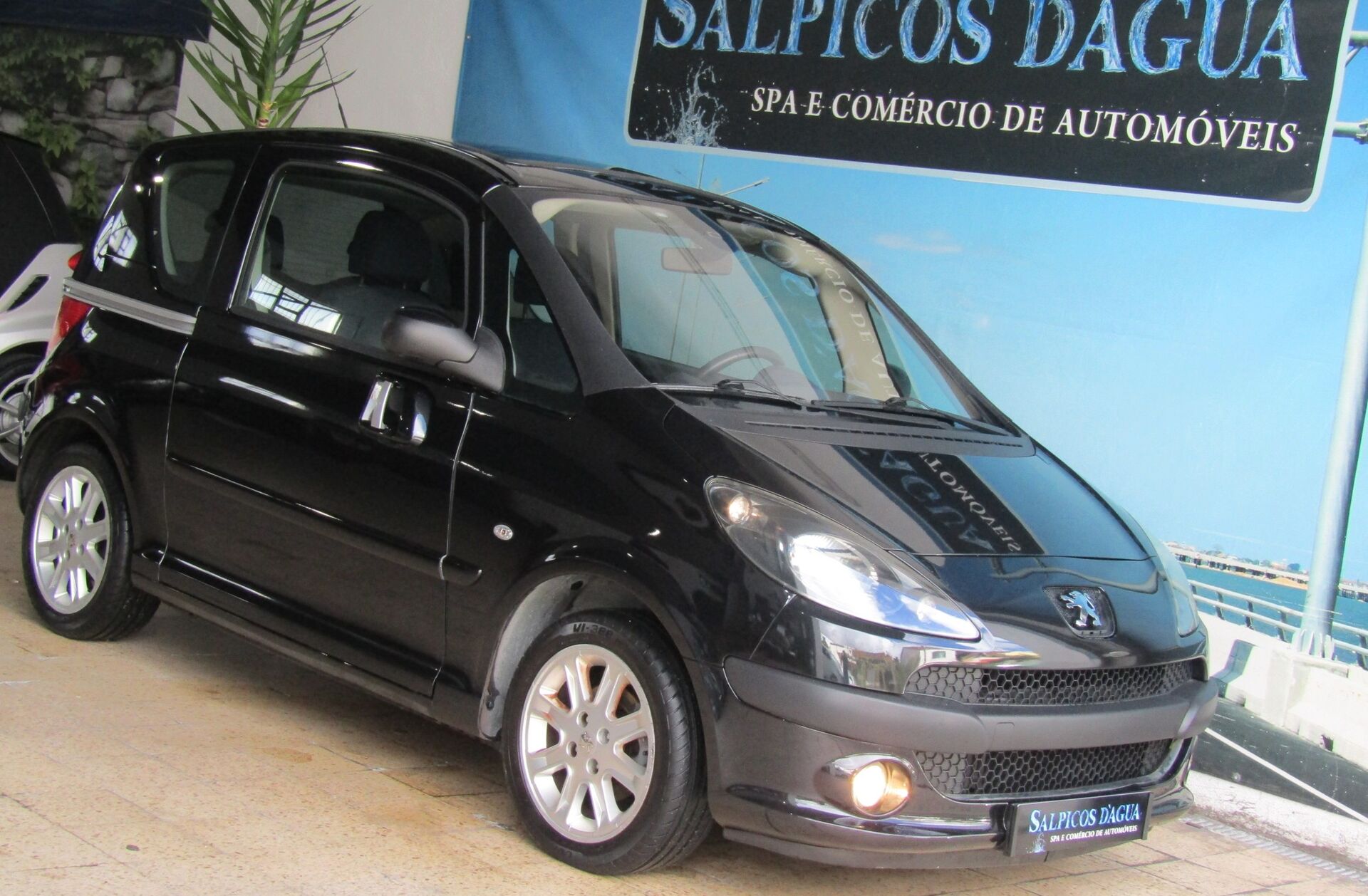 PEUGEOT 1007 1.4 HDi Sporty