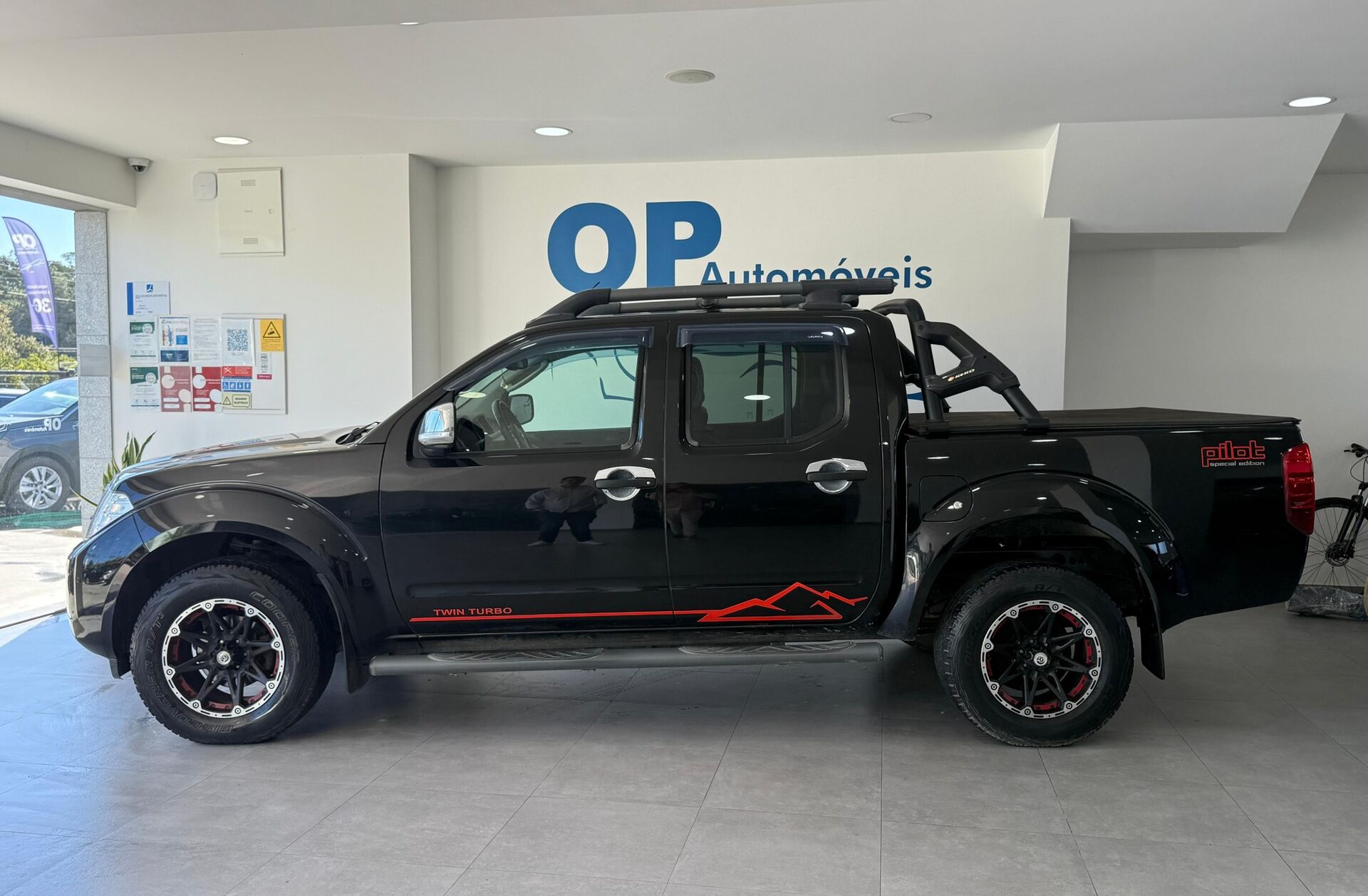 NISSAN Navara Nav.2.5 dCi CD LE Hi-T.+P.Pr.AT 4WD