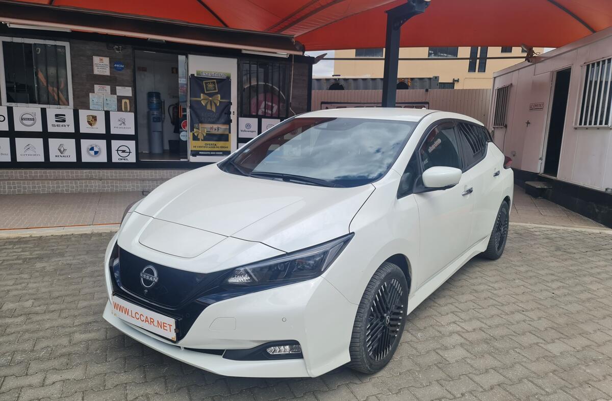 NISSAN Leaf N-Connecta Full Led