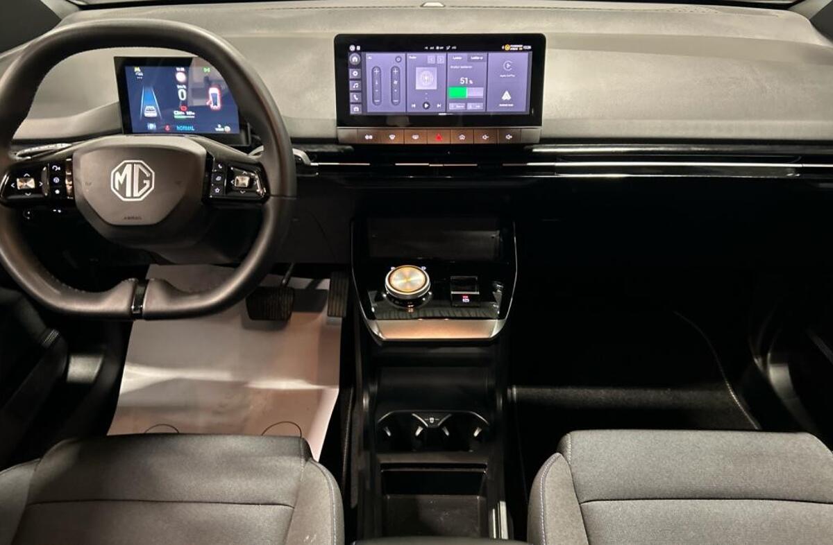 MG MG4 51 kWh Standard