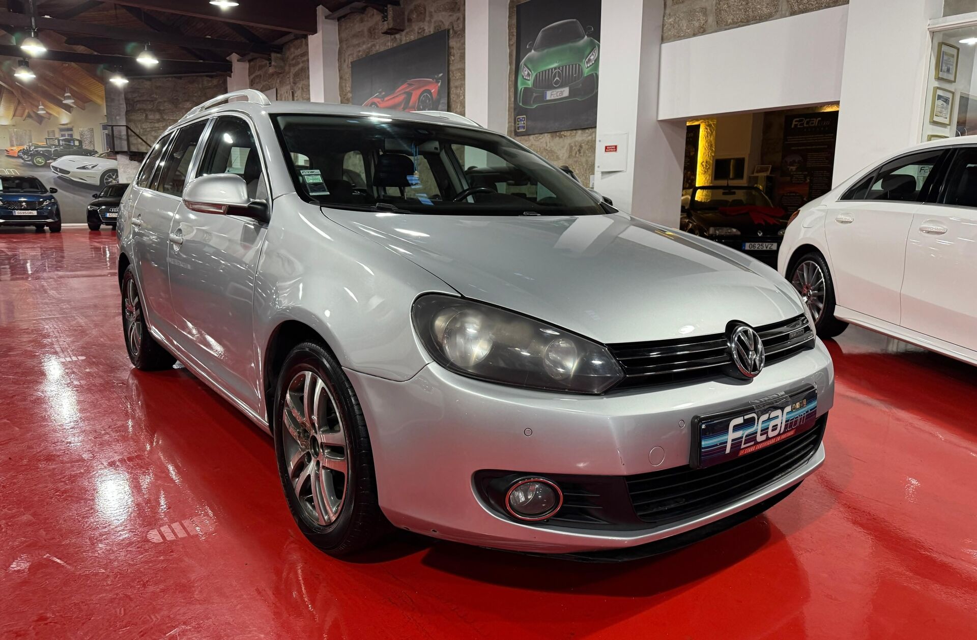 VOLKSWAGEN Golf 1.6 TDi Confortline DSG