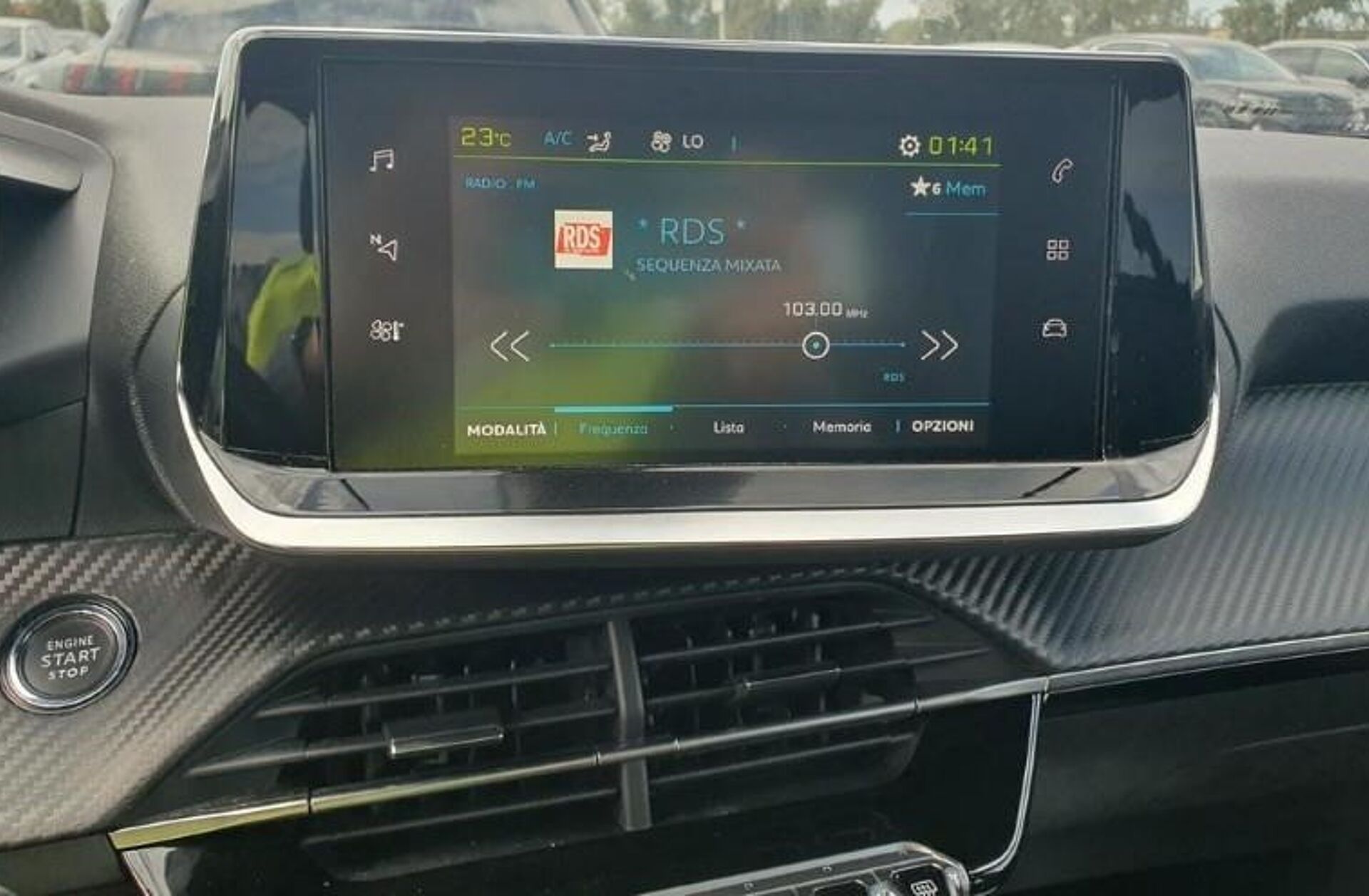 PEUGEOT 2008 e- 50 kWh GT