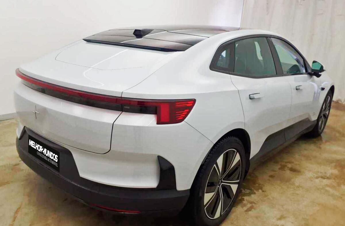 POLESTAR 4 Long Range 100 kWh Dual Motor