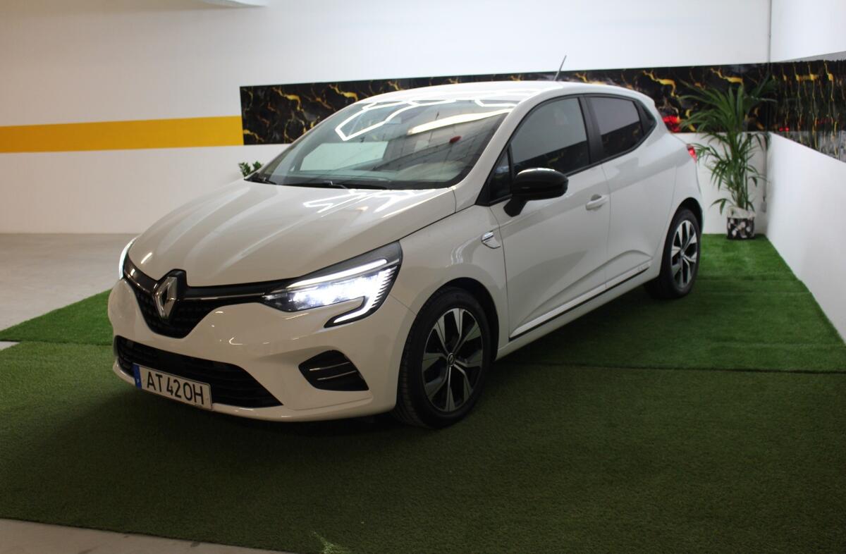 RENAULT Clio 1.0 TCe Limited Bi-Fuel