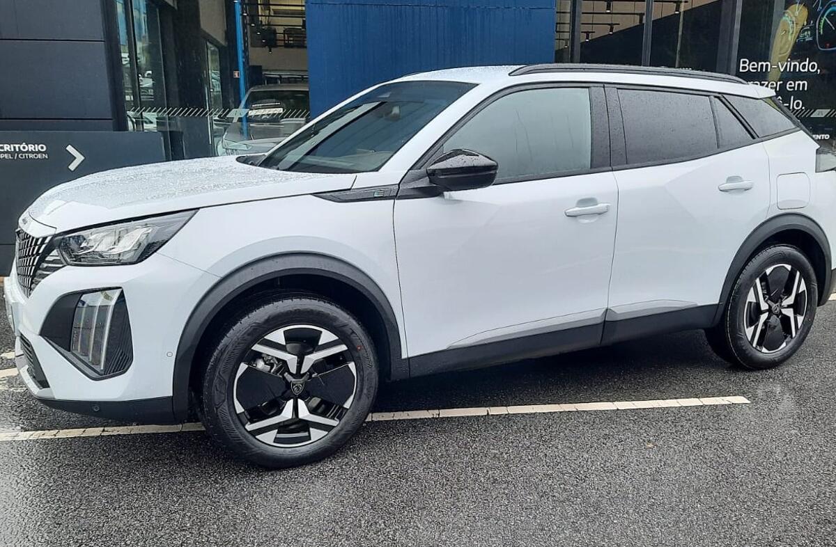 PEUGEOT 2008 e- 54 kWh Allure