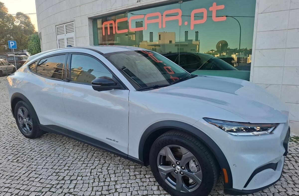 FORD Mustang Mach-E Premium