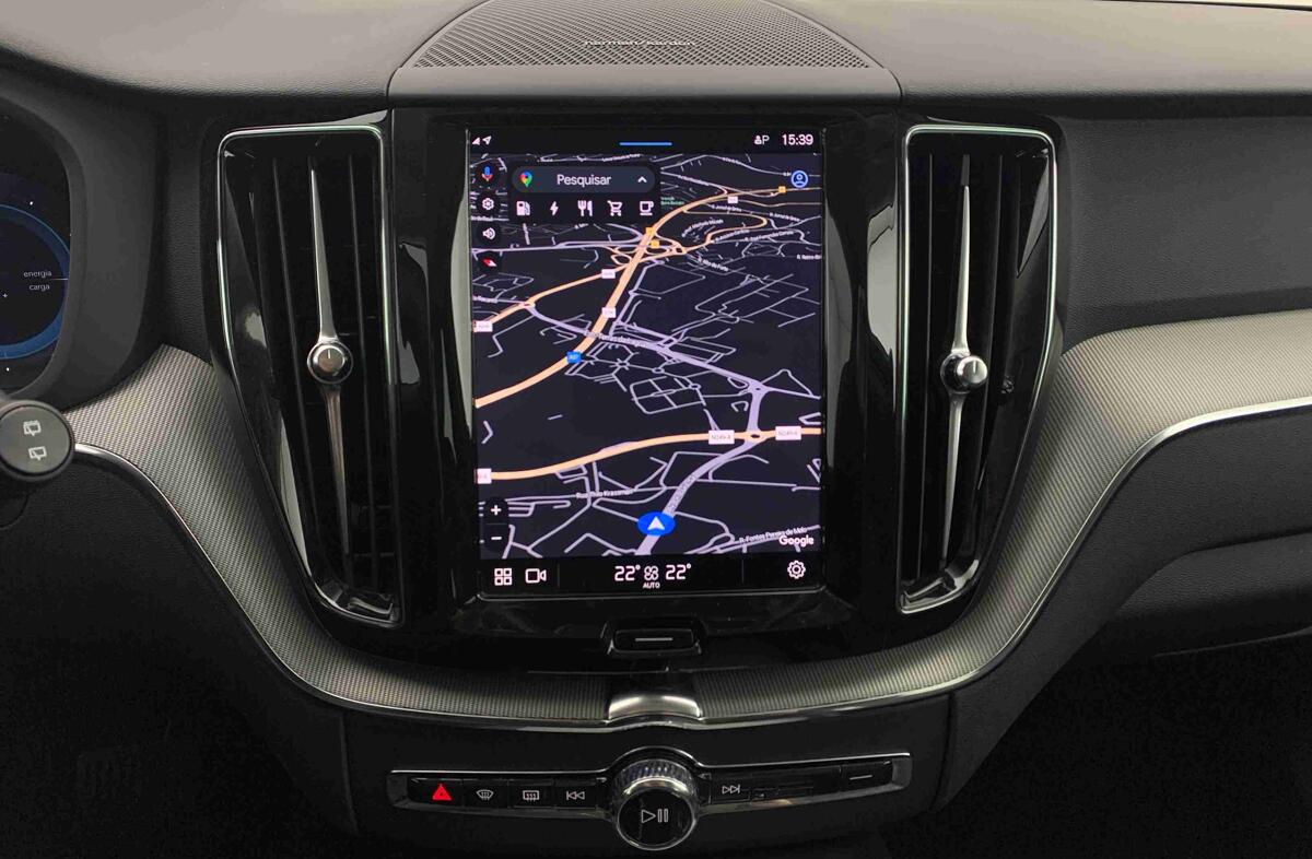 VOLVO XC60 2.0 T6 PHEV Plus Bright AWD