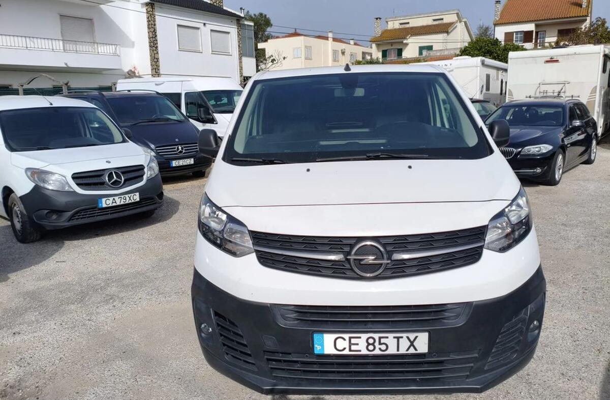 OPEL Vivaro 2.0 CDTi L3H1 Essentia