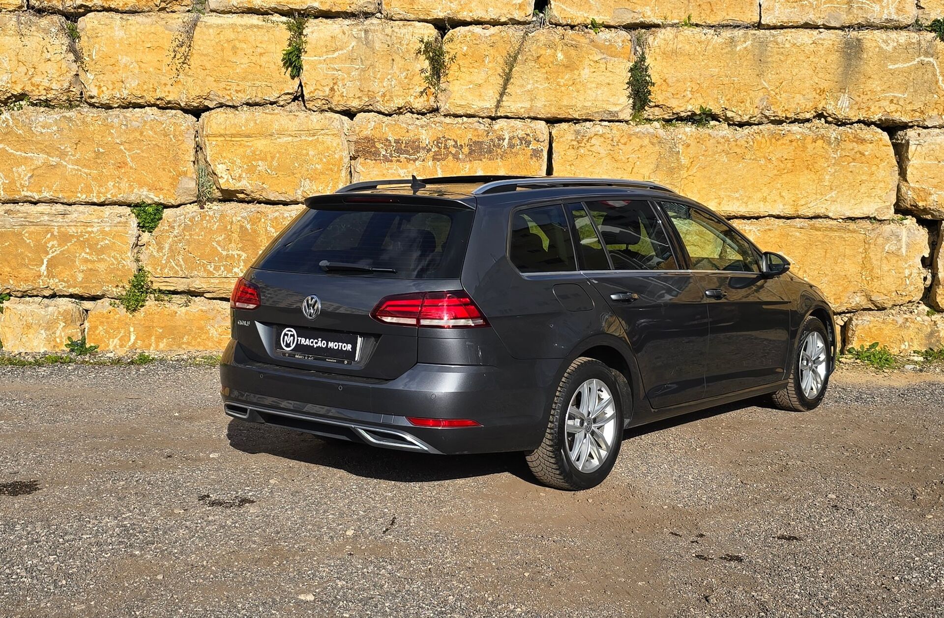 VOLKSWAGEN Golf 1.6 TDI Highline DSG