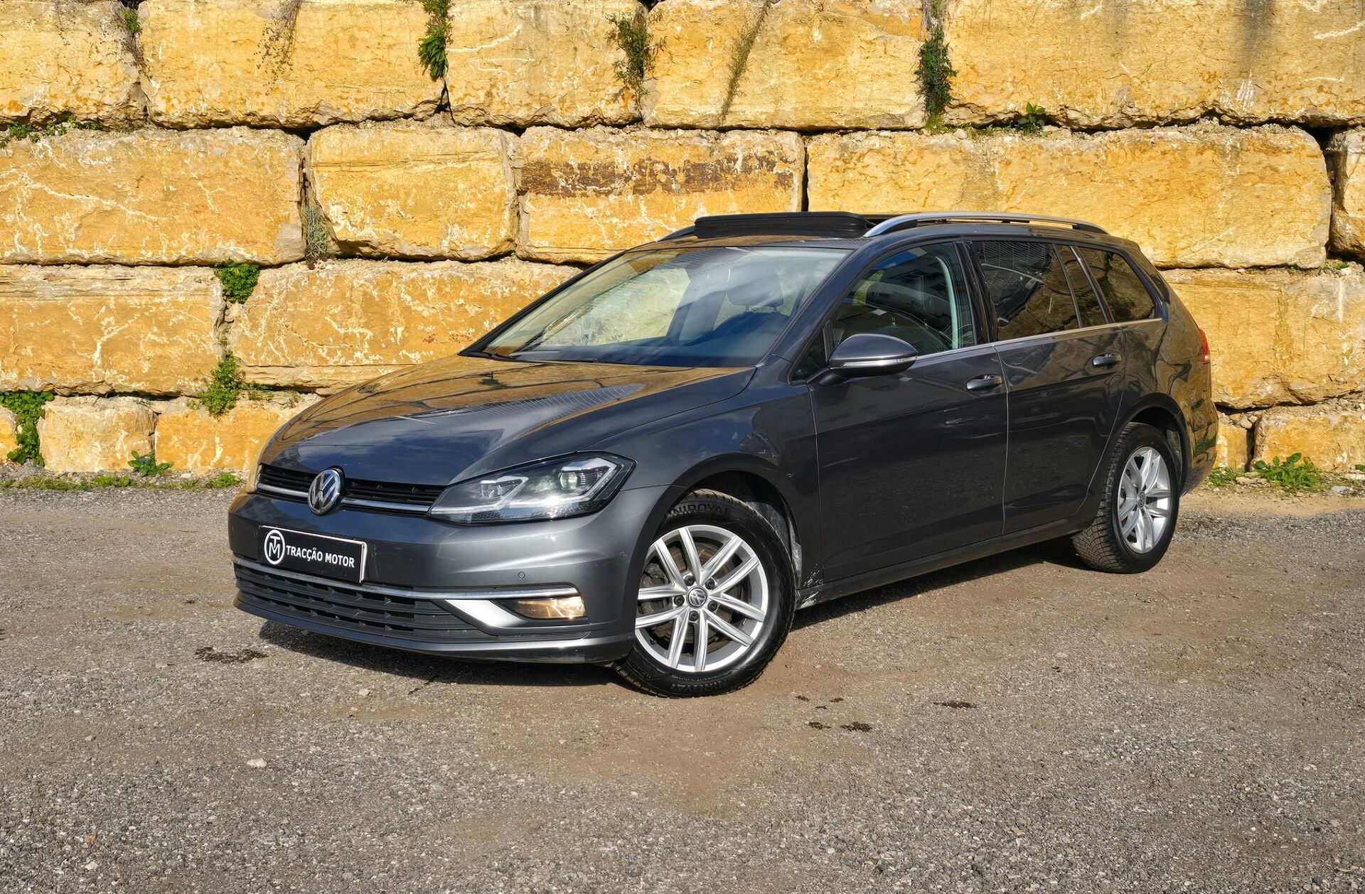 VOLKSWAGEN Golf 1.6 TDI Highline DSG