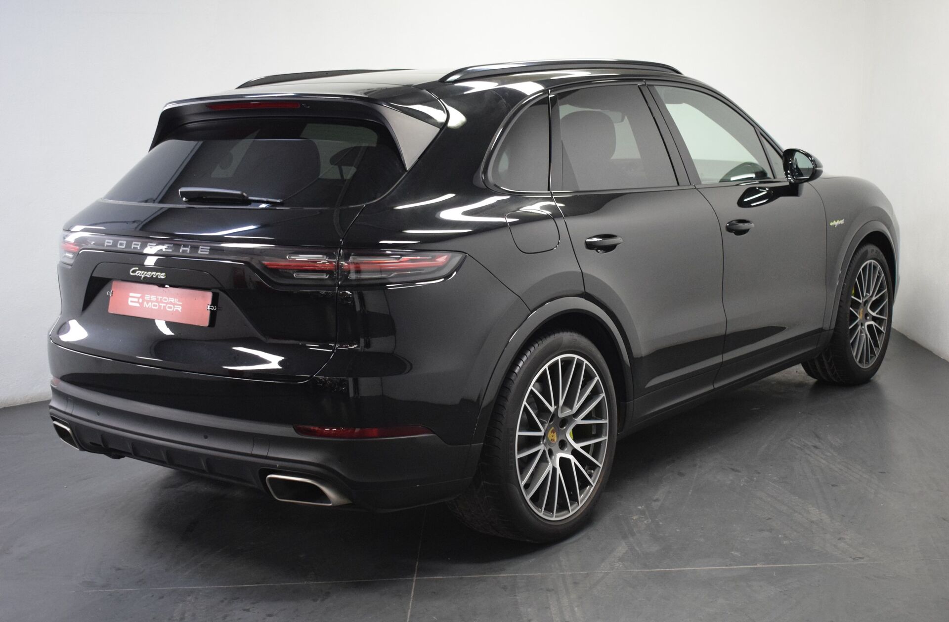 PORSCHE Cayenne E-Hybrid