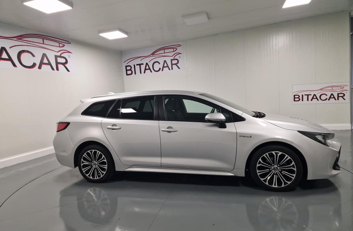 TOYOTA Corolla 1.8 Hybrid Comfort+P.Sport