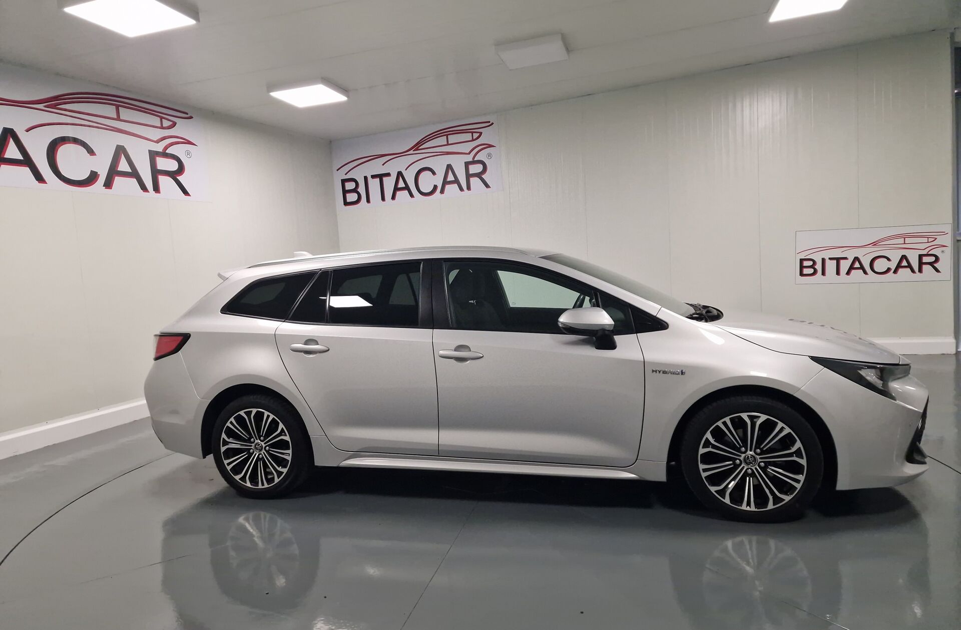 TOYOTA Corolla 1.8 Hybrid Comfort+P.Sport