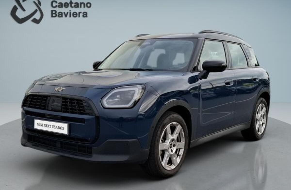 MINI Mini Countryman D Essential