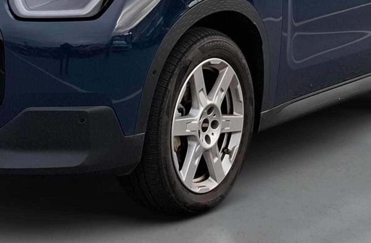 MINI Mini Countryman D Essential