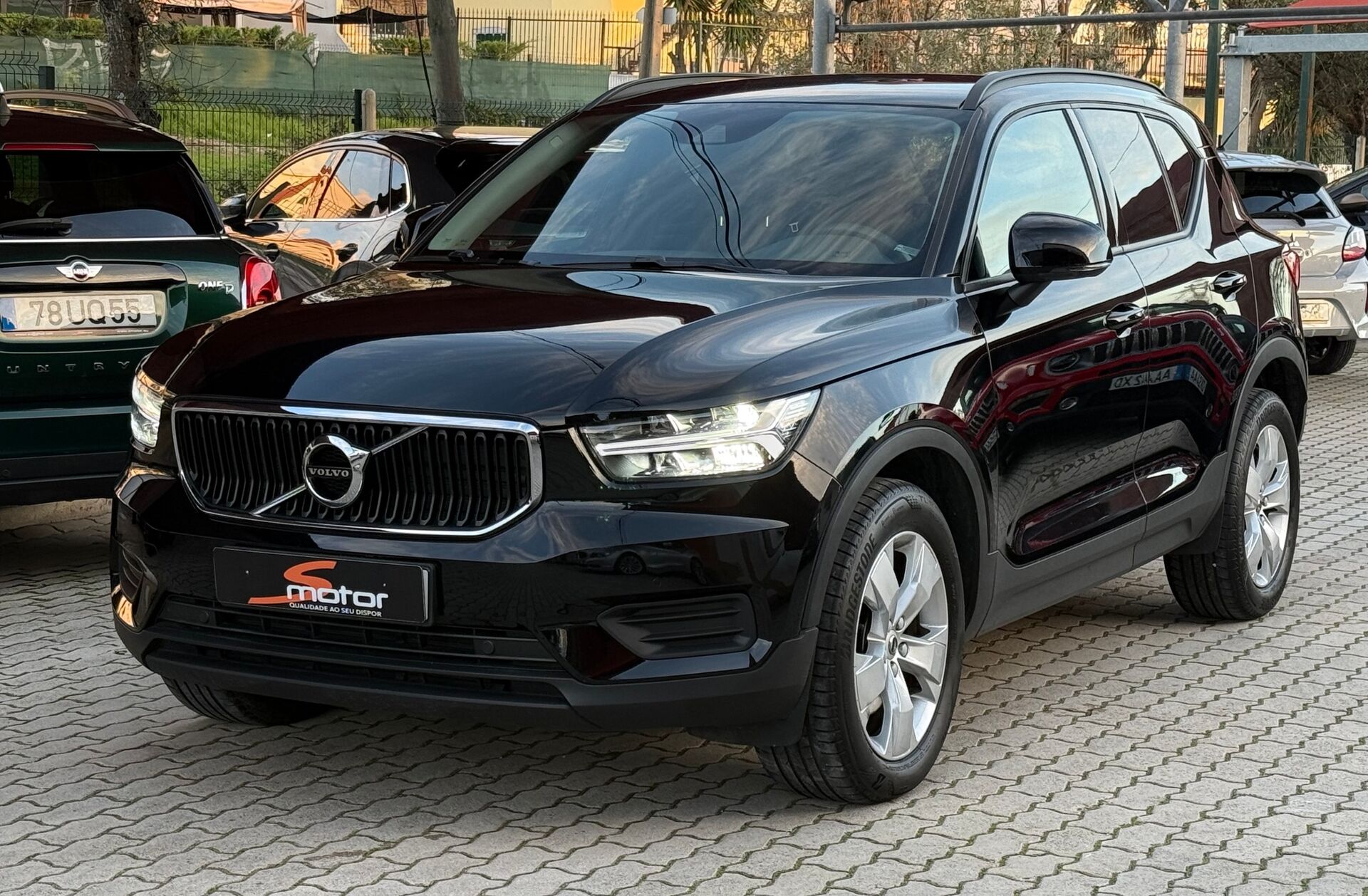 VOLVO XC40 1.5 T2 Momentum Geartronic