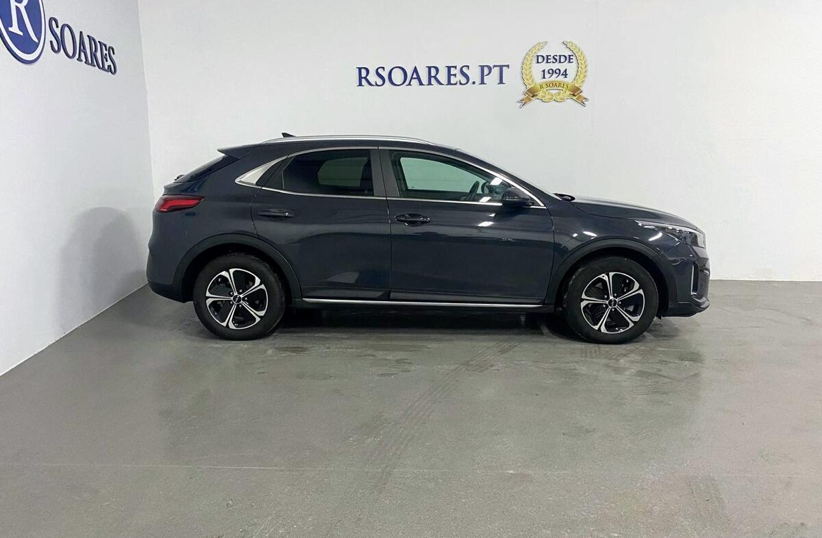 KIA XCeed 1.6 GDi PHEV Drive