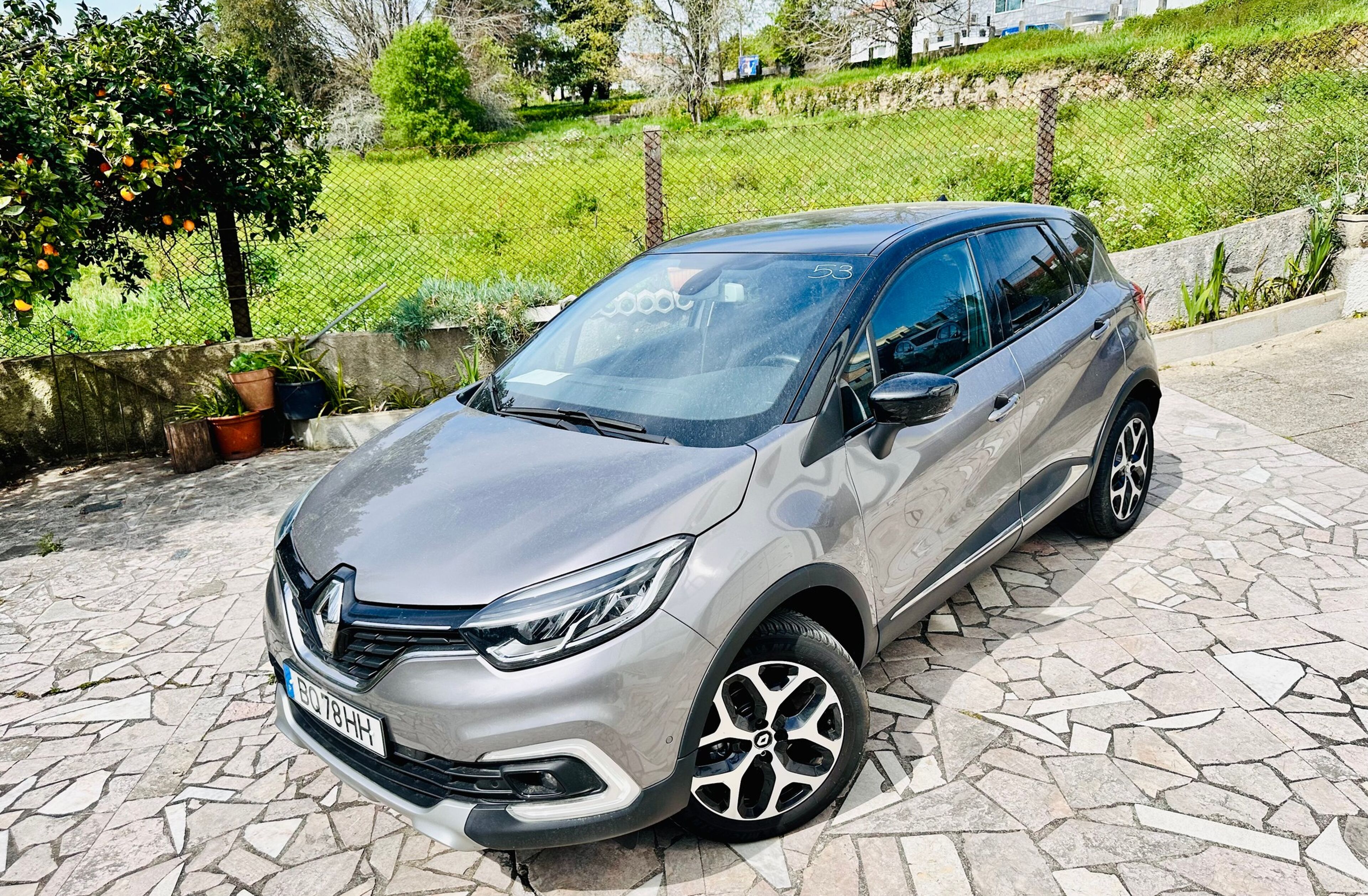 RENAULT Captur 0.9 TCE Exclusive