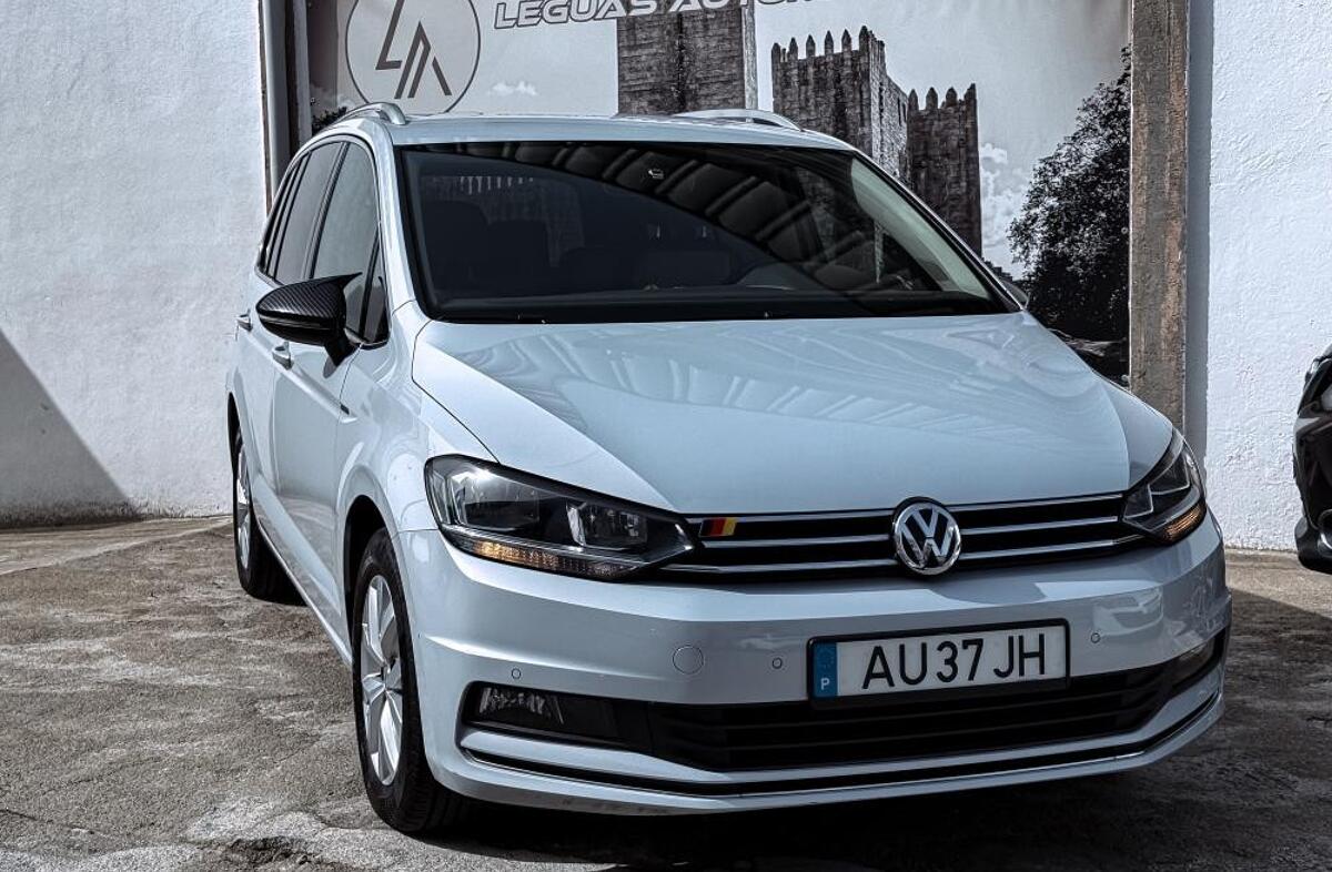 VOLKSWAGEN Touran 1.6 TDI R-Line DSG