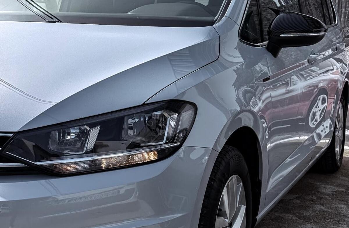 VOLKSWAGEN Touran 1.6 TDI R-Line DSG