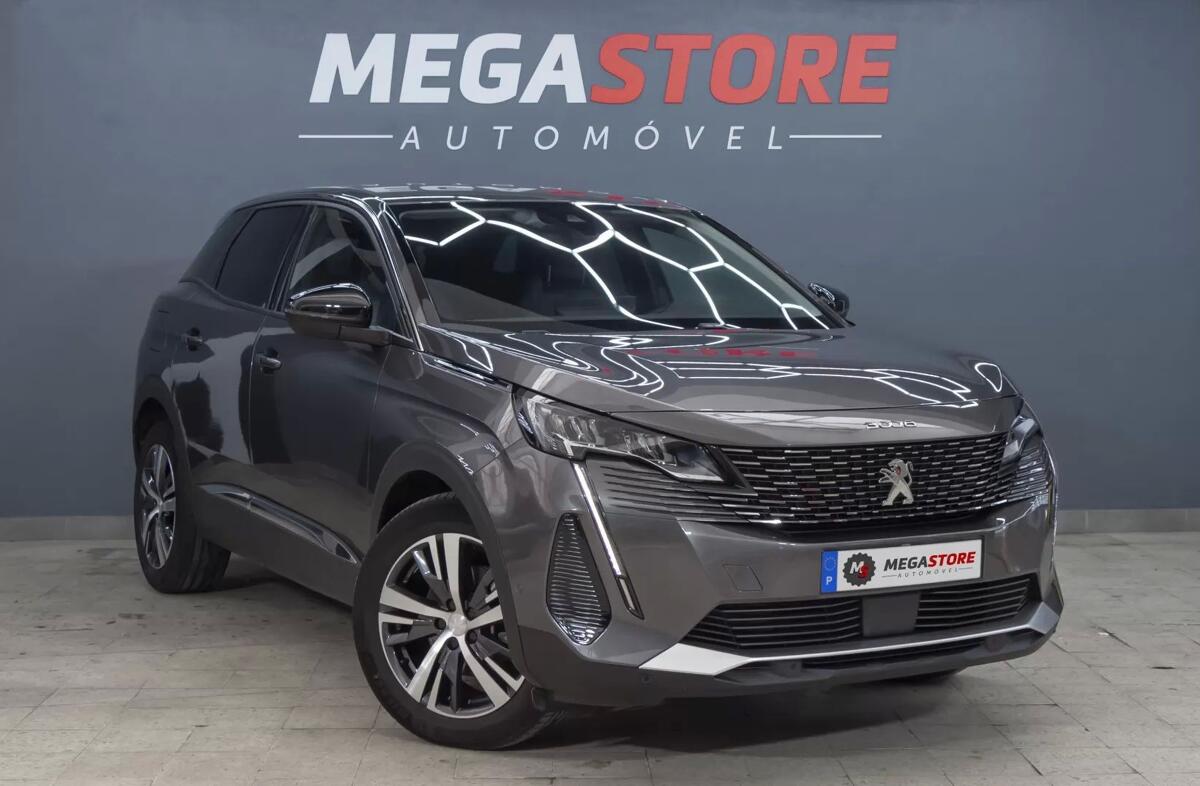 PEUGEOT 3008 1.2 PureTech Allure