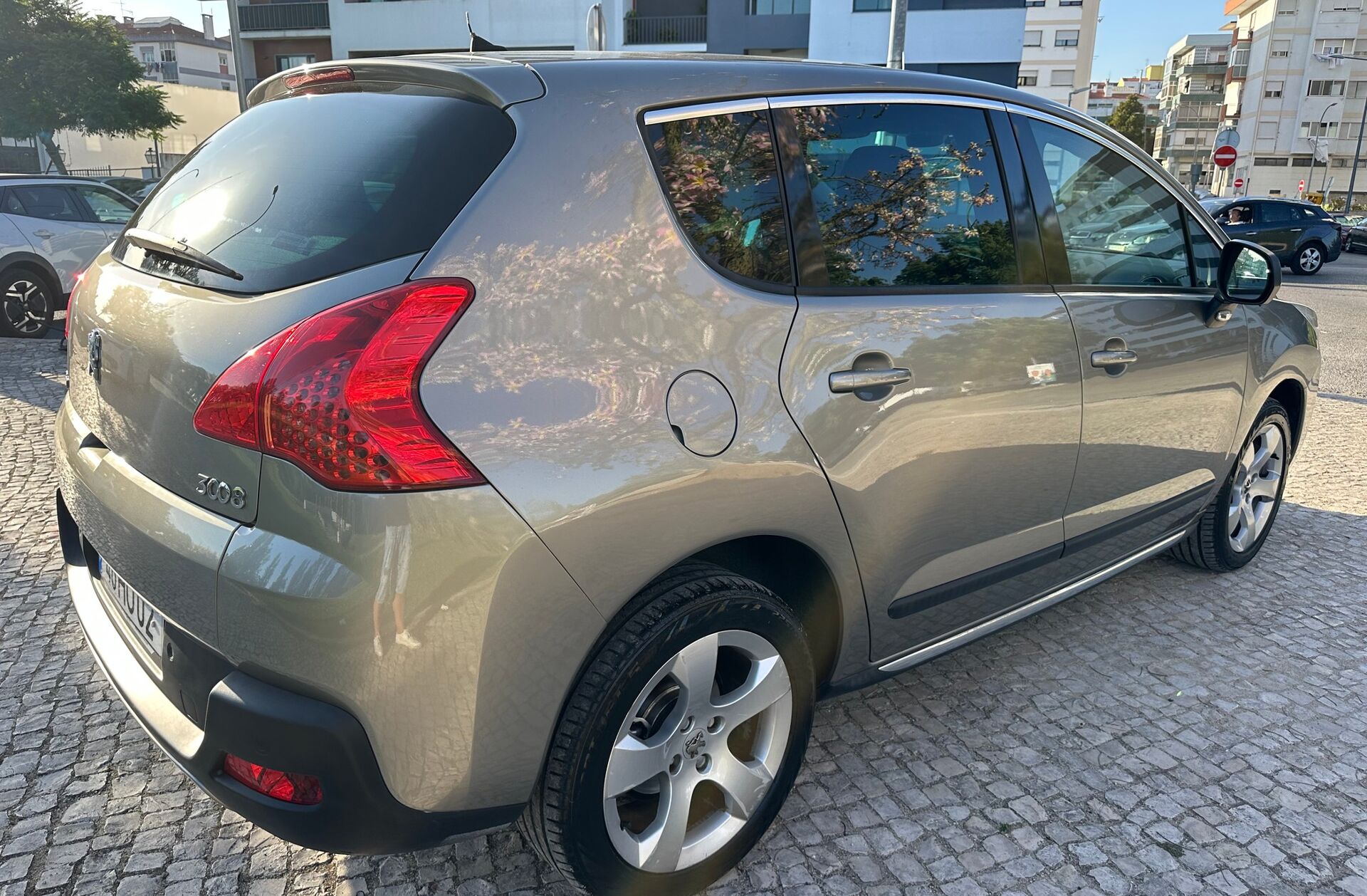 PEUGEOT 3008 1.6 HDi Sport