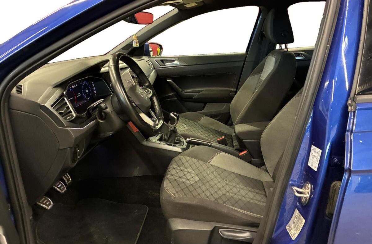 VOLKSWAGEN Polo 1.0 TSI R-Line