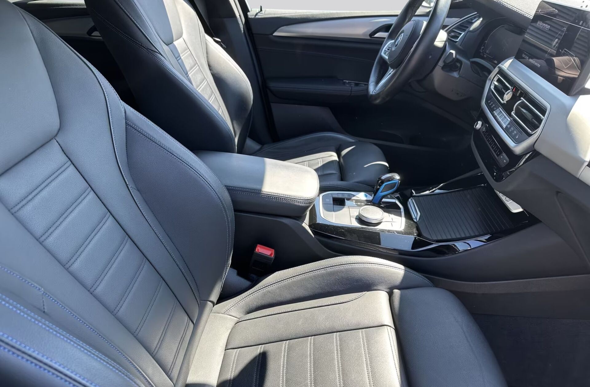 BMW iX3 M Sport Impressive