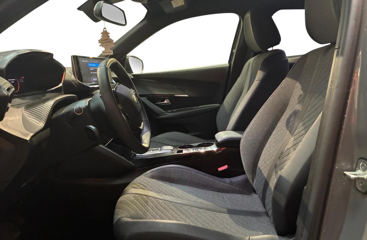 PEUGEOT 2008 e- 54 kWh Allure