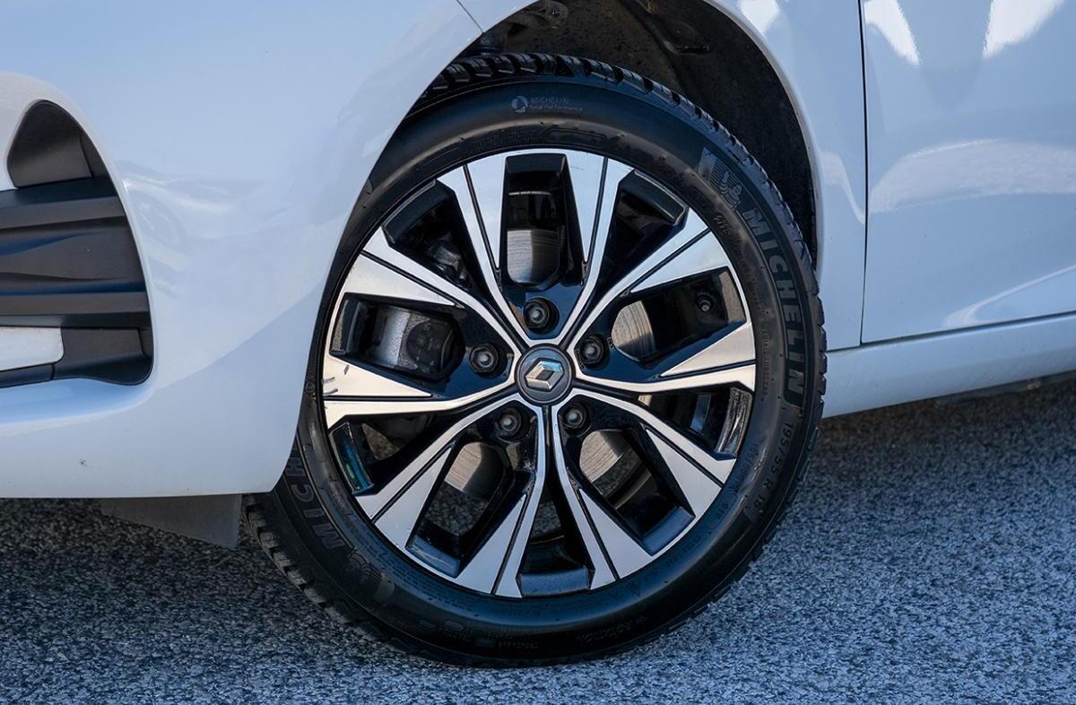 RENAULT ZOE Limited 40