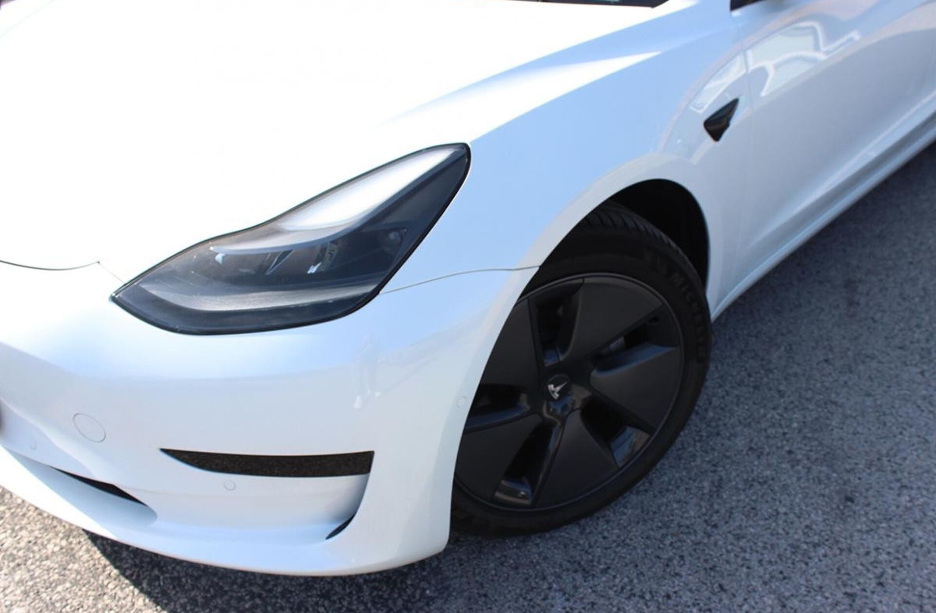 TESLA Model 3 Standard Range Plus RWD