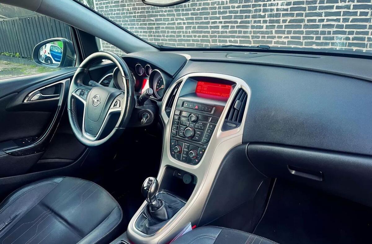 OPEL Astra 1.3 CDTi Executive