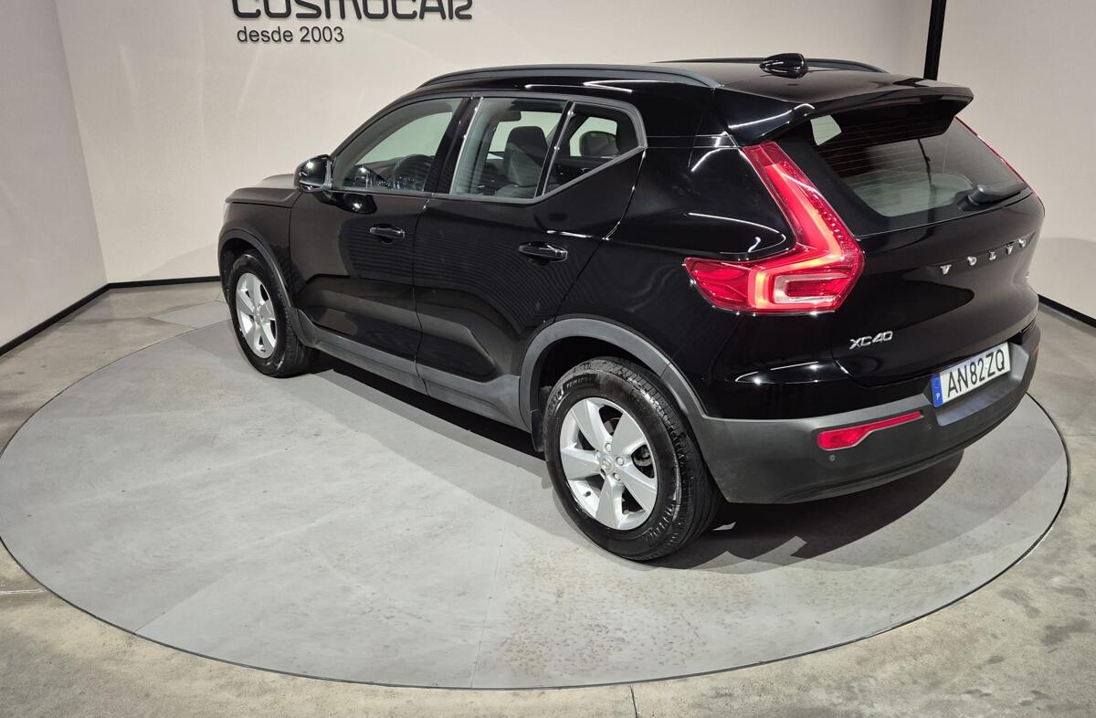 VOLVO XC40 1.5 T2 Core