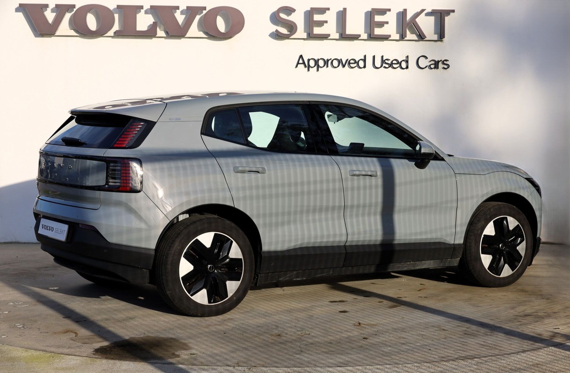 VOLVO EX30 51 kWh Single Motor Core