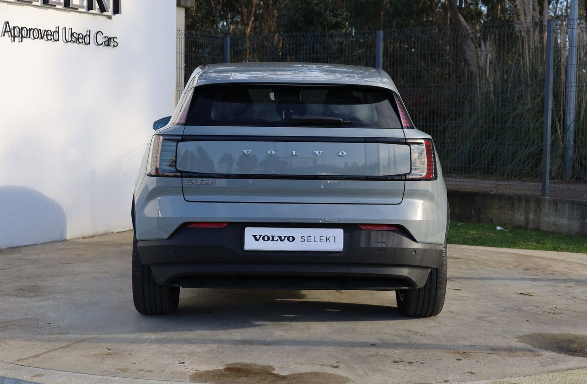 VOLVO EX30 51 kWh Single Motor Core