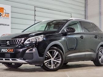 PEUGEOT 3008 1.2 PureTech Allure