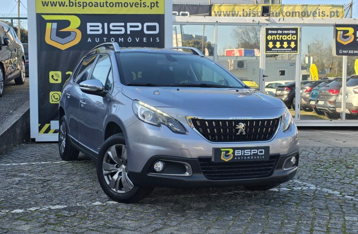 PEUGEOT 2008 1.2 PureTech Style