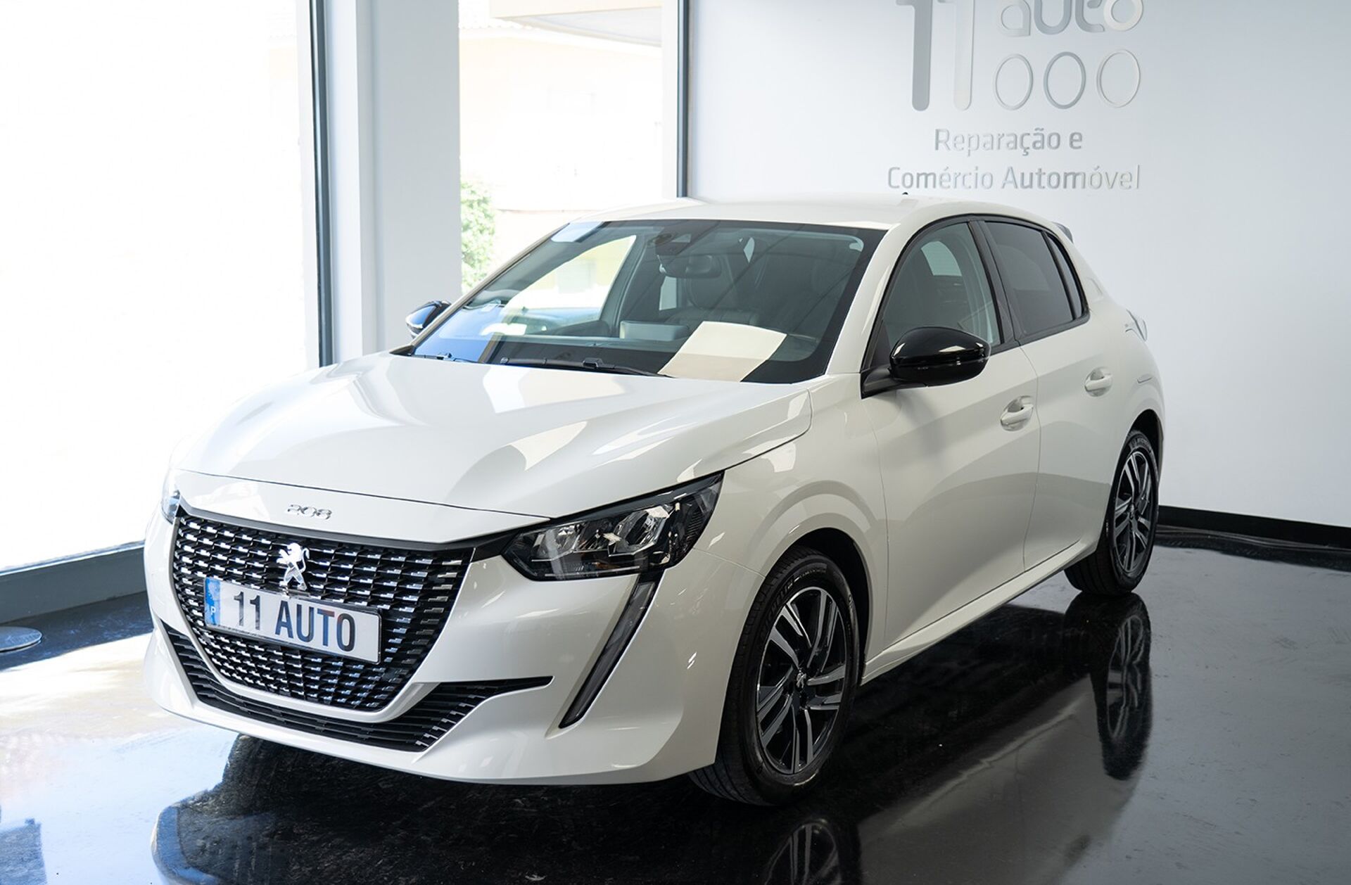 PEUGEOT 208 1.2 PureTech Allure EAT8