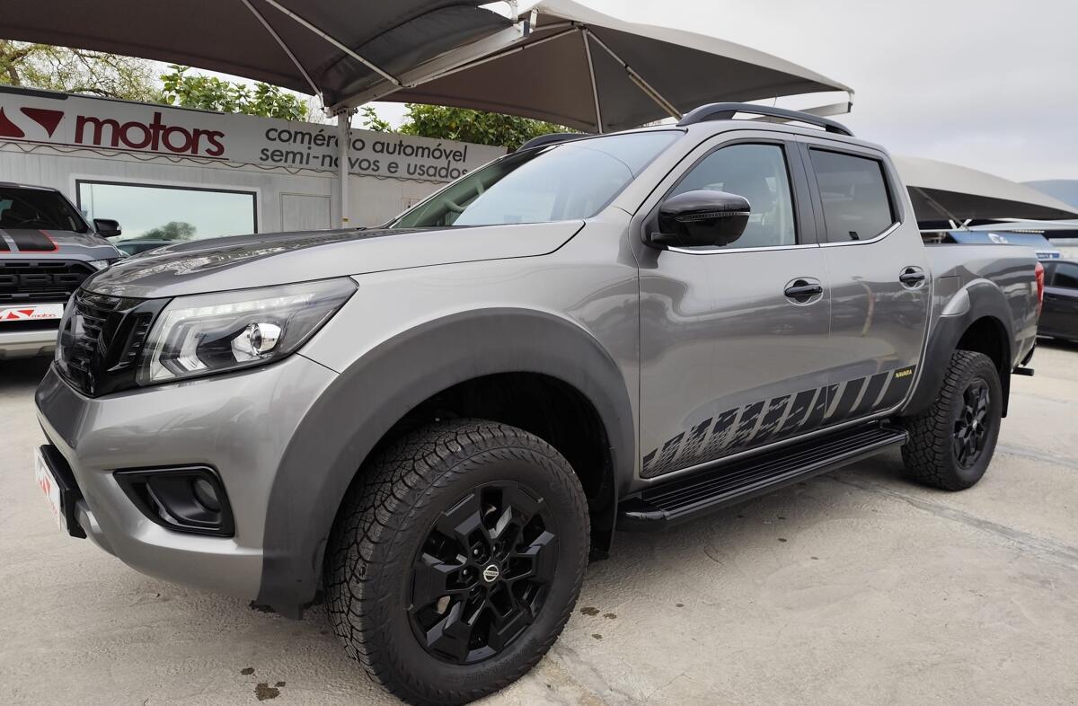 NISSAN Navara 2.3 dCi CD 4WD N-Guard