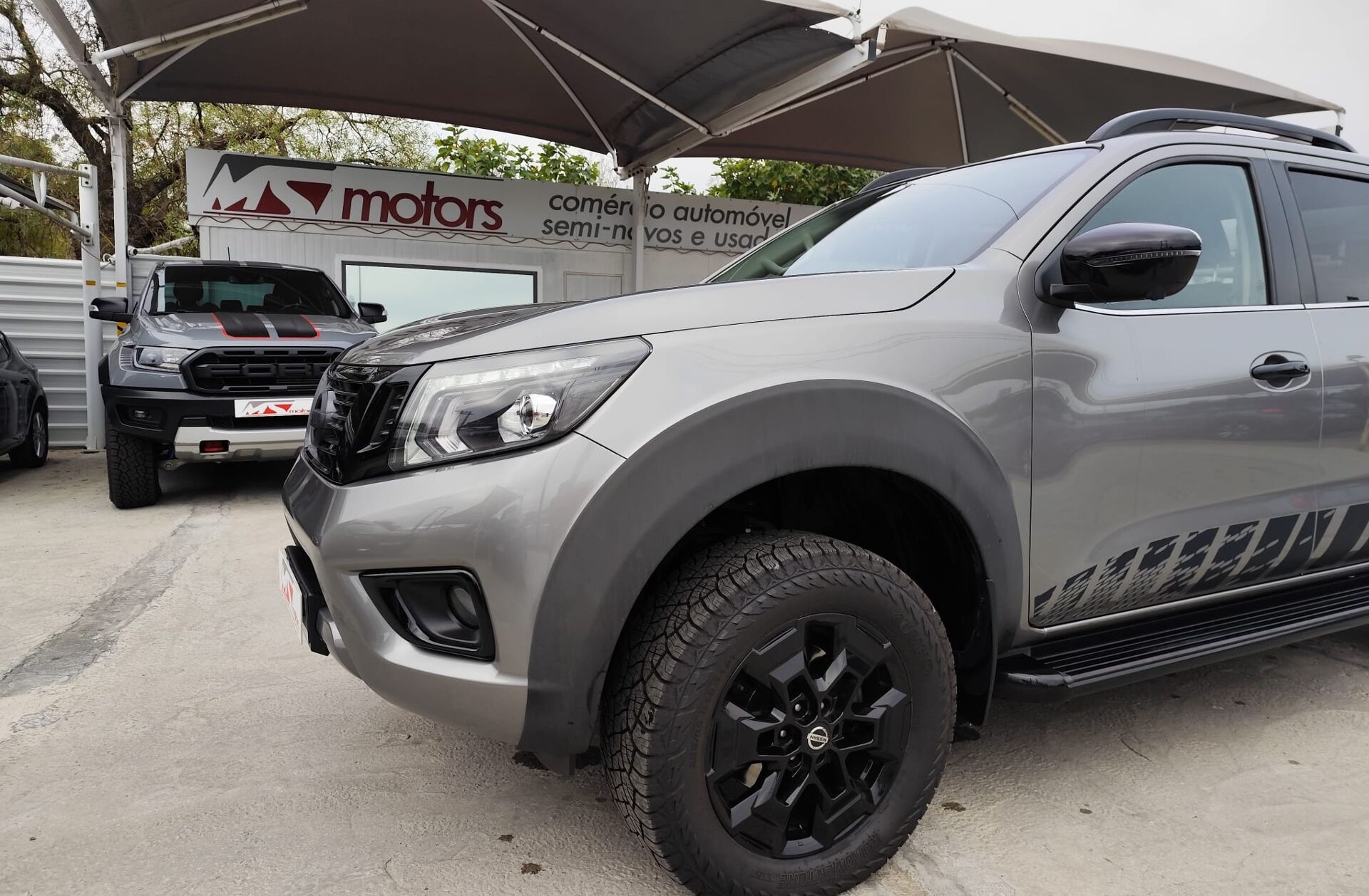 NISSAN Navara 2.3 dCi CD 4WD N-Guard