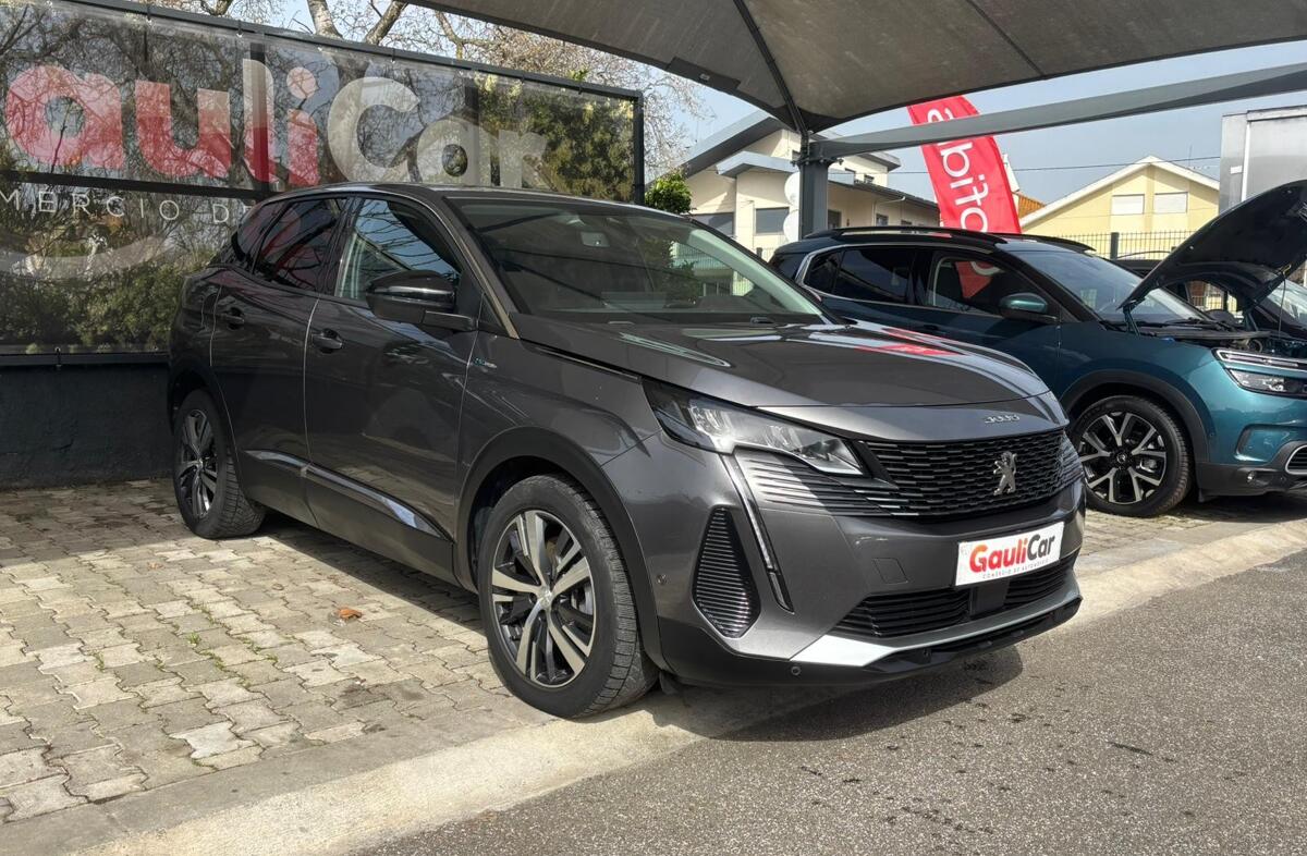 PEUGEOT 3008 1.6 Hybrid Allure Pack e-EAT8