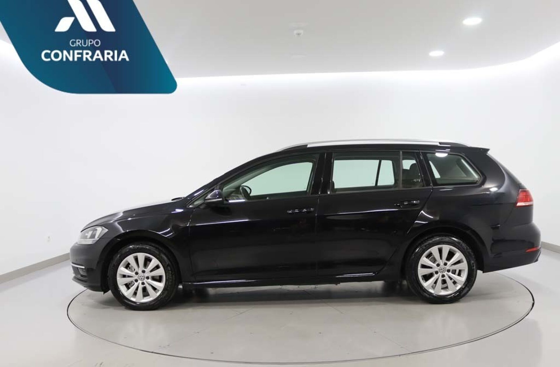 VOLKSWAGEN Golf V.1.6 TDI Confortline