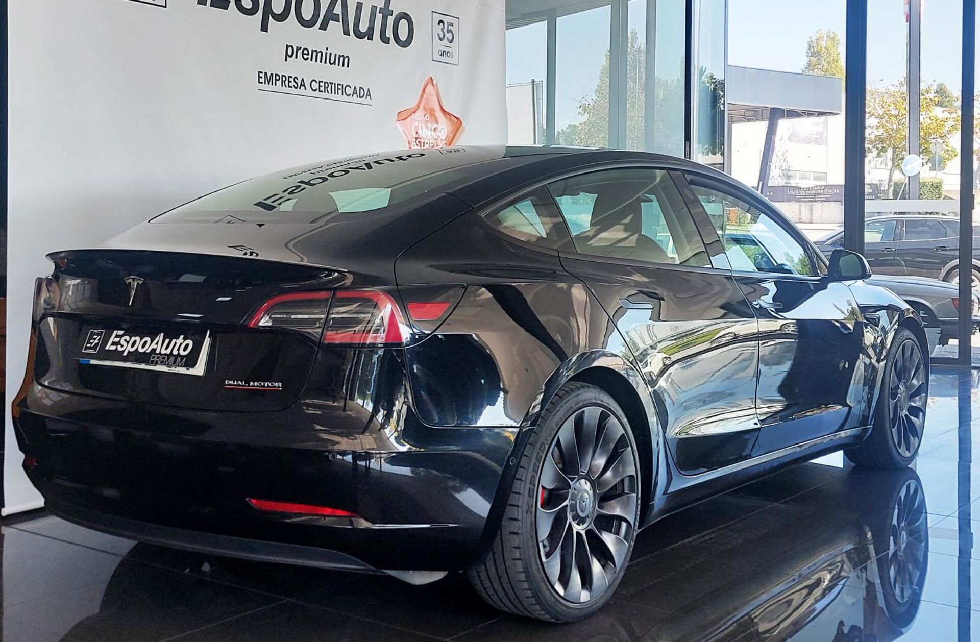 TESLA Model 3 Performance Dual Motor AWD