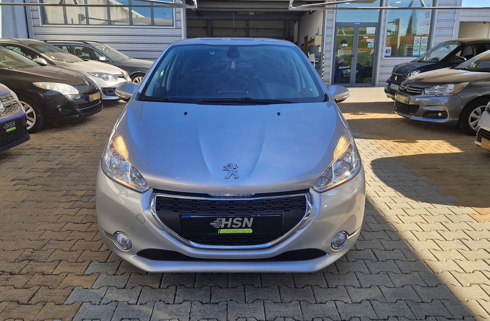 PEUGEOT 208 1.4 HDi SE Style