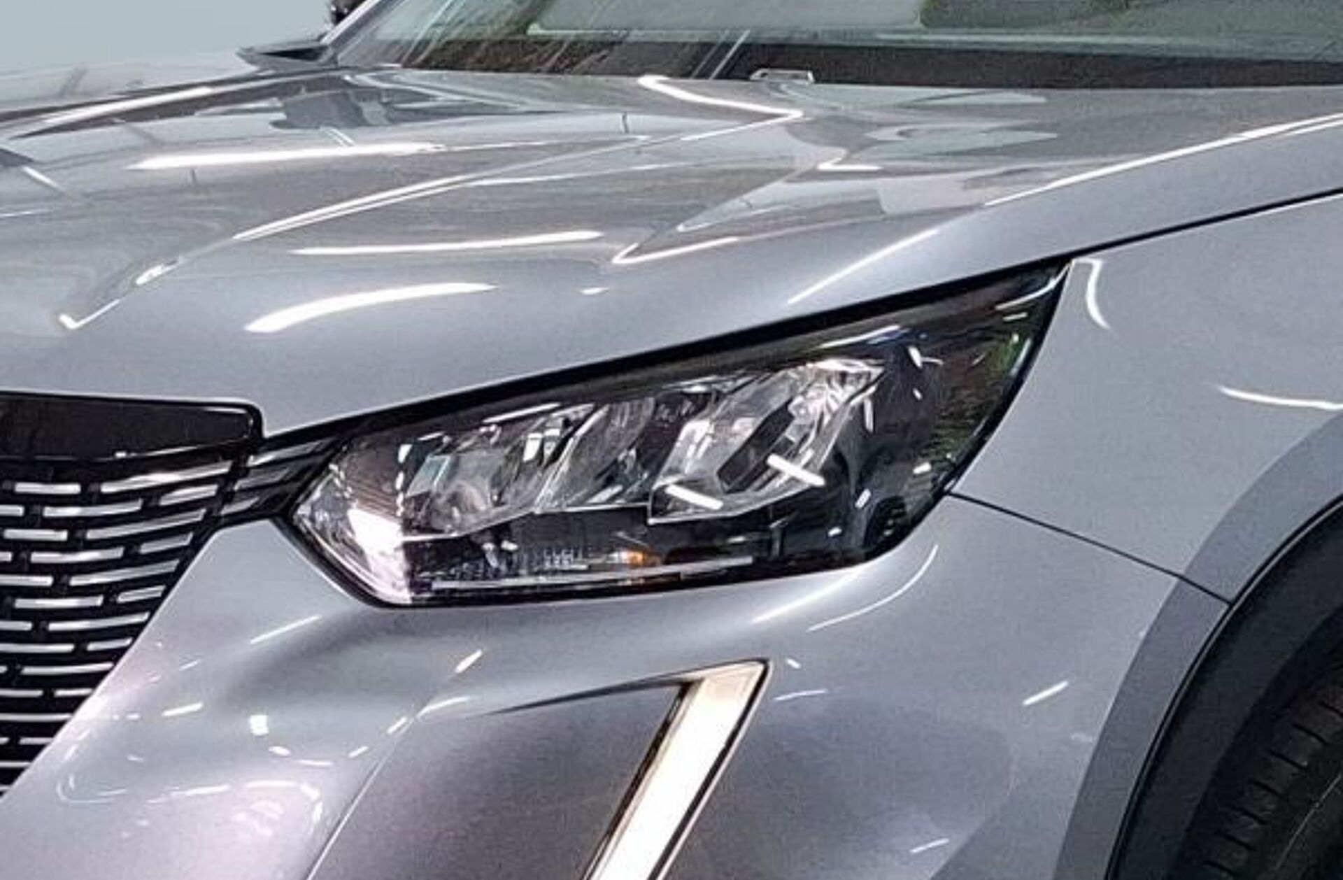 PEUGEOT 2008 1.2 PureTech Allure