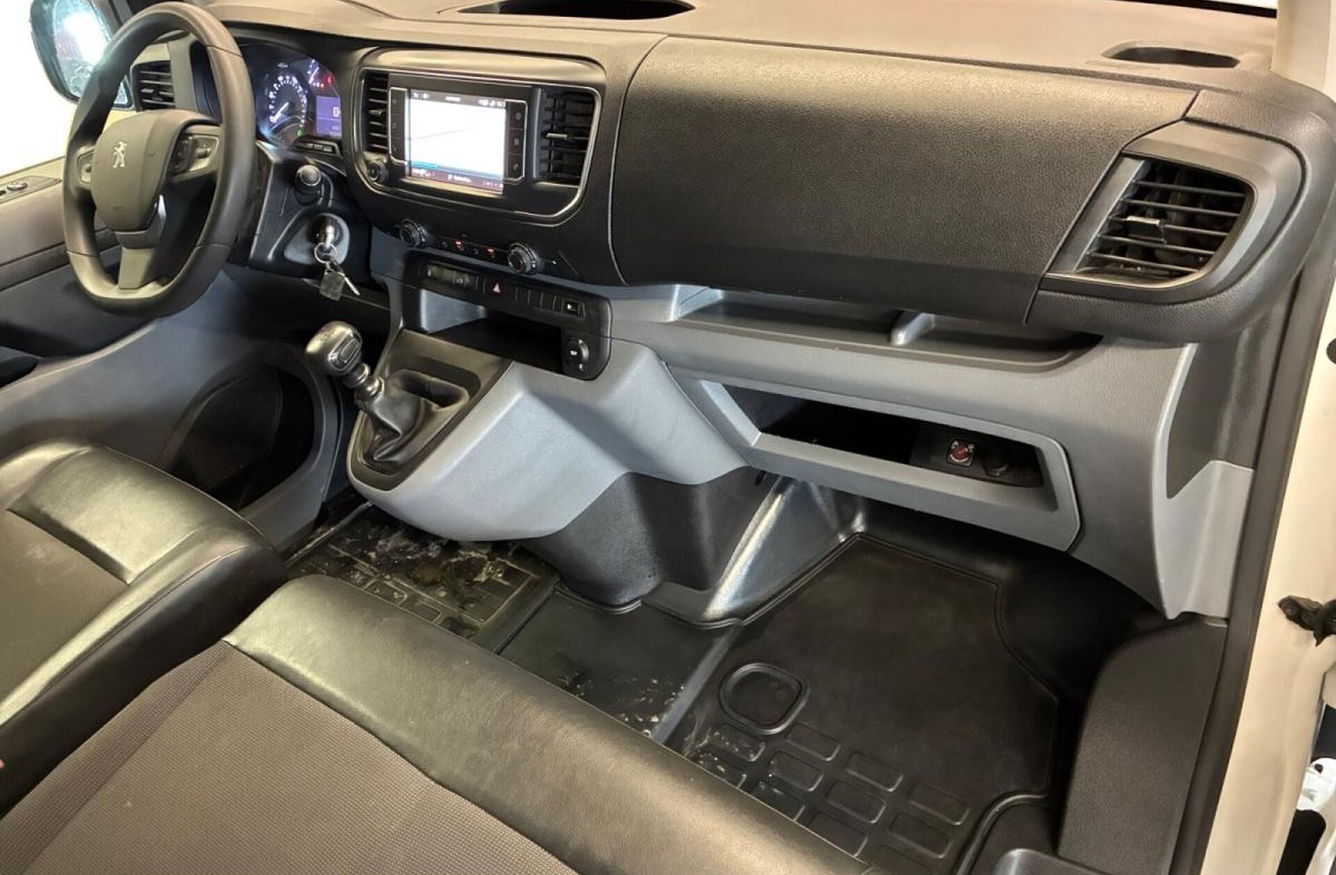 PEUGEOT Expert 2.0 BlueHDi L3H1 Premium Long